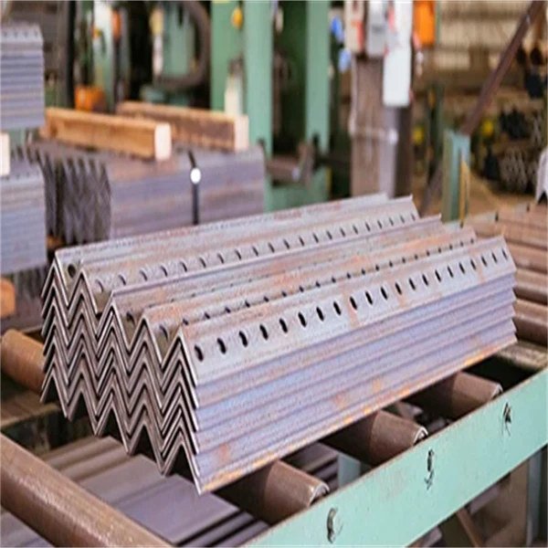 Acier d'angle laminé à chaud pour la construction